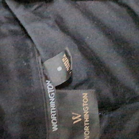 Worthington Black Front Seam Bermuda Dress Shorts Size 8 - Picture 6 of 7